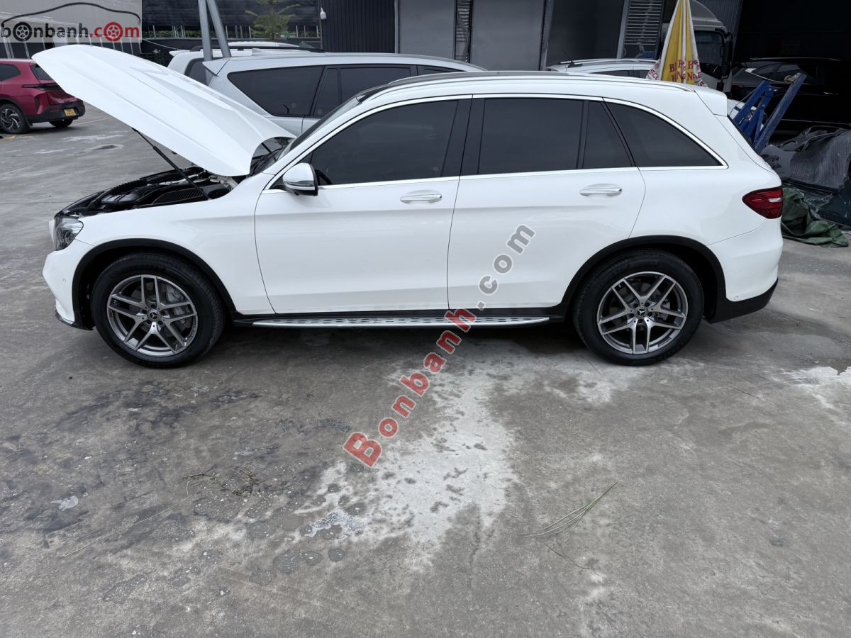 Bán ô tô Mercedes Benz GLC 300 4Matic - 2017 - xe cũ