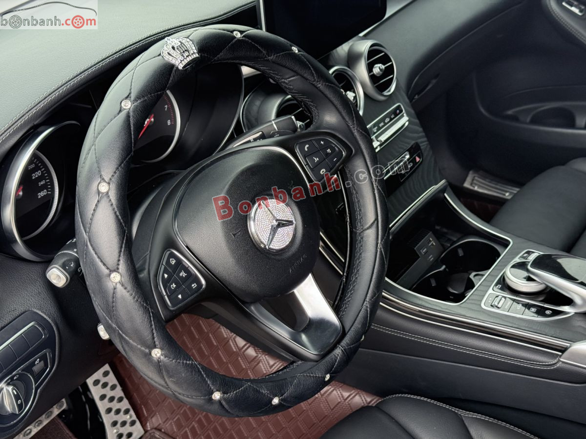 Bán ô tô Mercedes Benz GLC 300 4Matic - 2017 - xe cũ