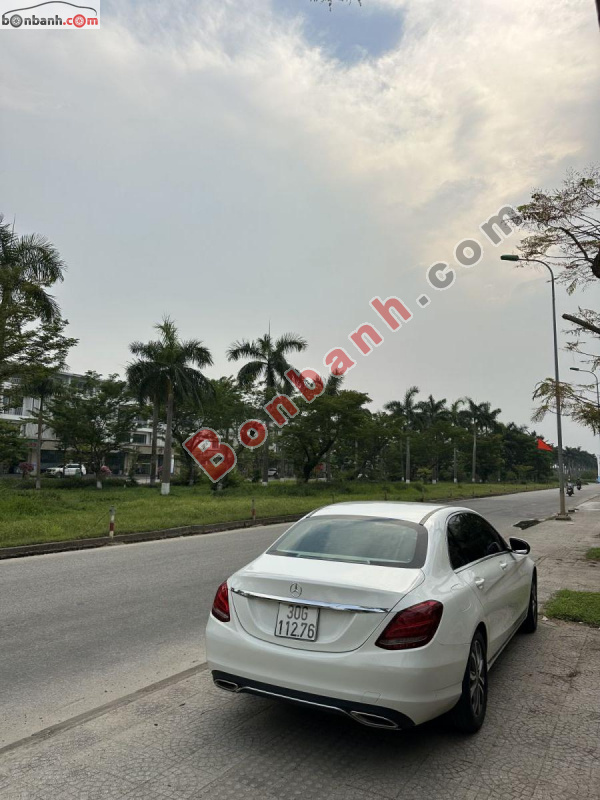 Bán ô tô Mercedes Benz C class C200 - 2018 - xe cũ