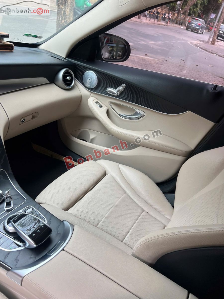Bán ô tô Mercedes Benz C class C200 - 2018 - xe cũ