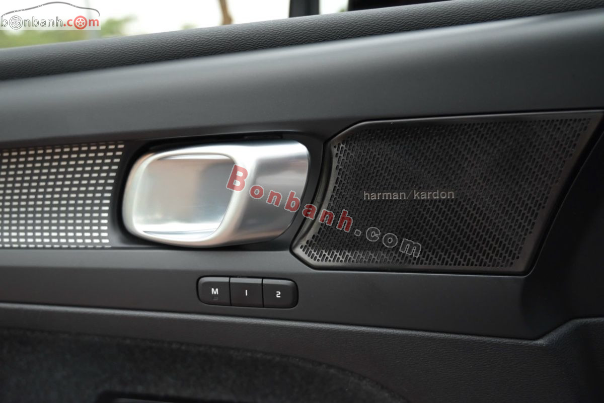 Bán ô tô Volvo XC40 Ultimate B5 AWD - 2023 - xe cũ