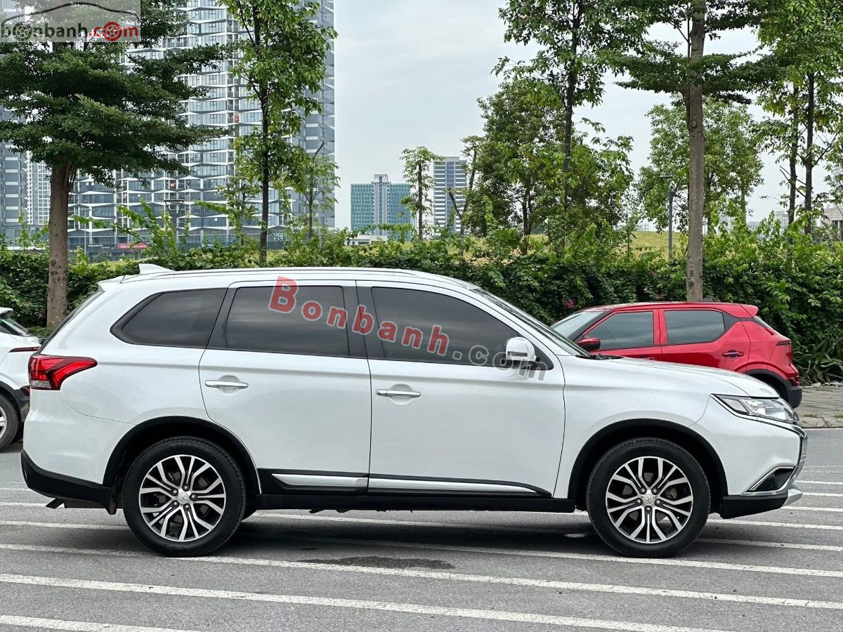Bán ô tô Mitsubishi Outlander 2.0 CVT - 2019 - xe cũ