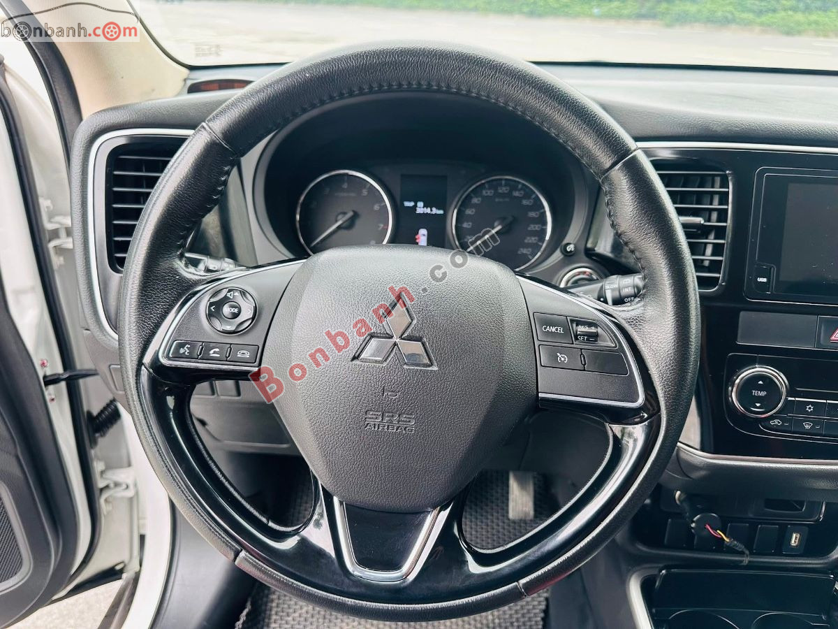 Bán ô tô Mitsubishi Outlander 2.0 CVT - 2019 - xe cũ