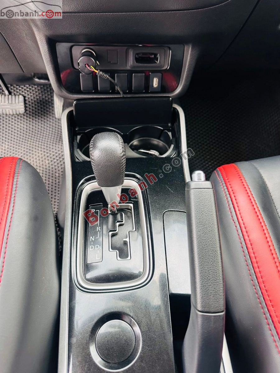 Bán ô tô Mitsubishi Outlander 2.0 CVT - 2019 - xe cũ