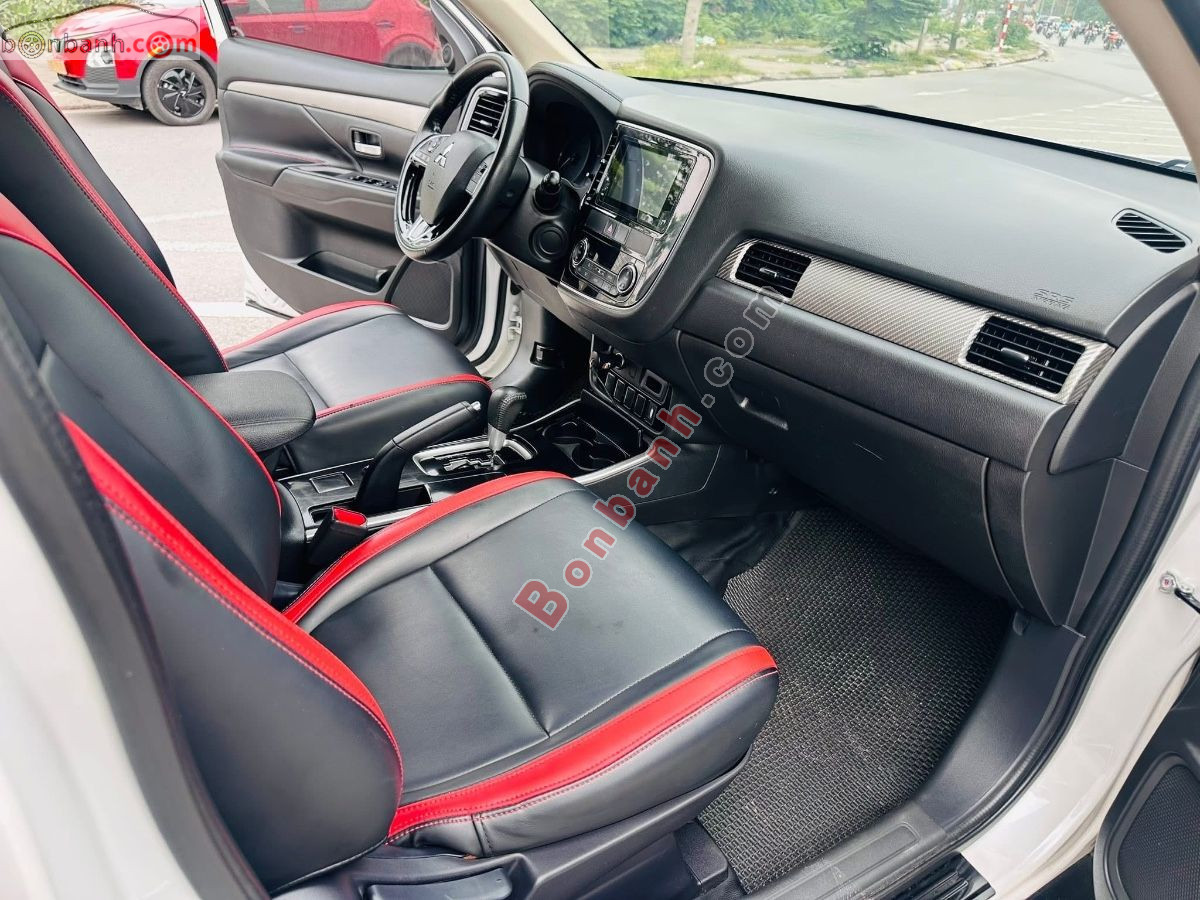Bán ô tô Mitsubishi Outlander 2.0 CVT - 2019 - xe cũ