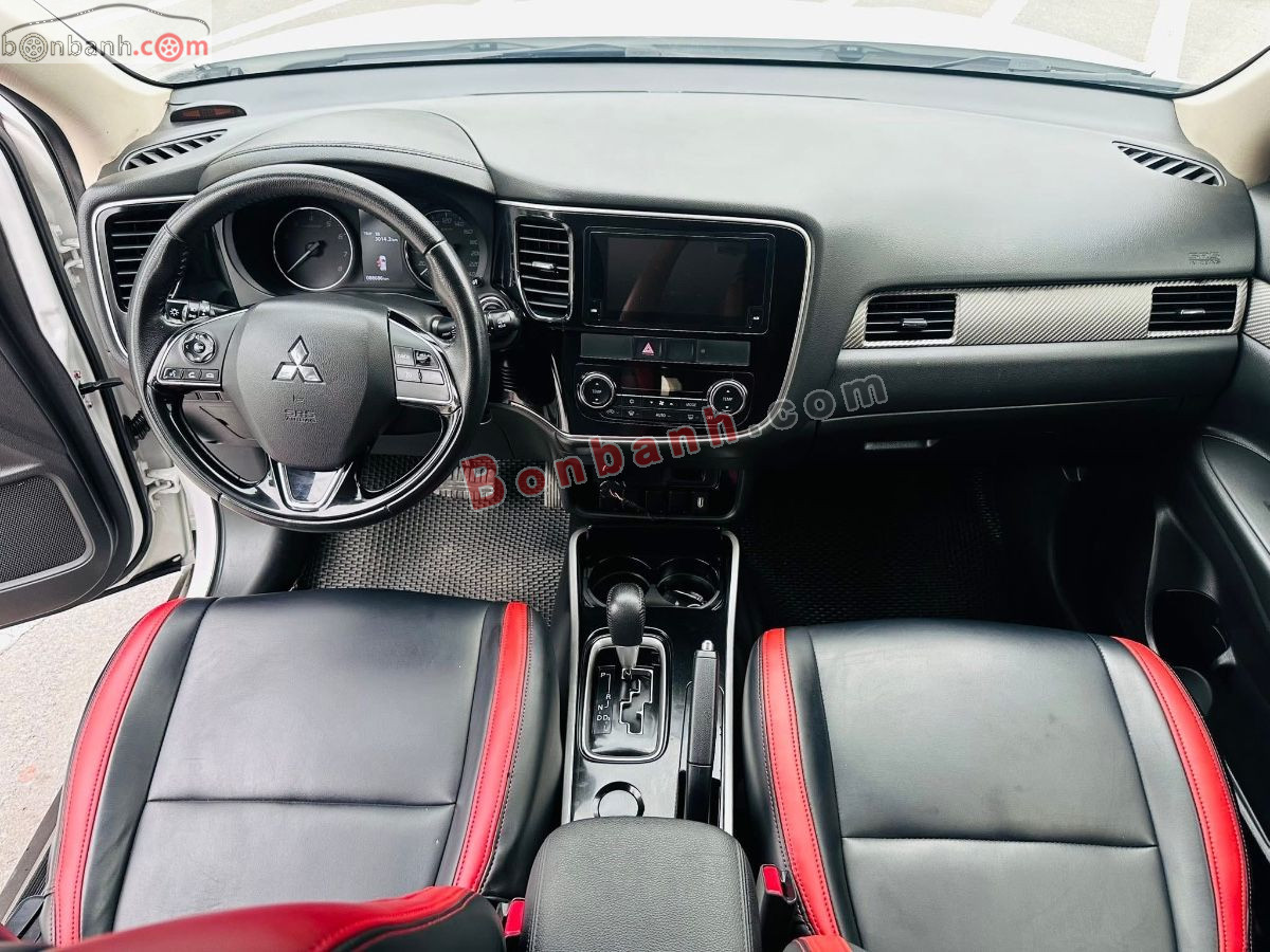Bán ô tô Mitsubishi Outlander 2.0 CVT - 2019 - xe cũ