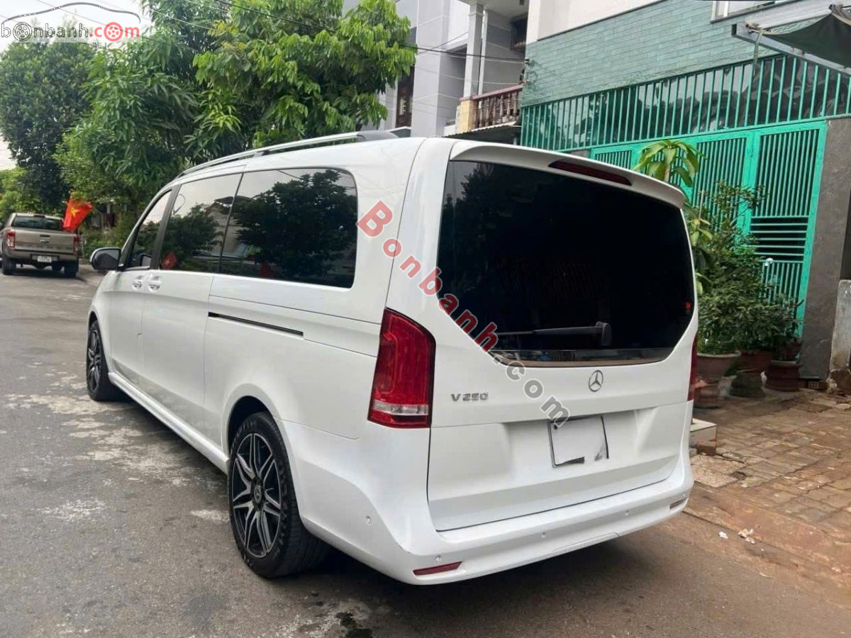 Bán ô tô Mercedes Benz V class V250 AMG - 2023 - xe cũ