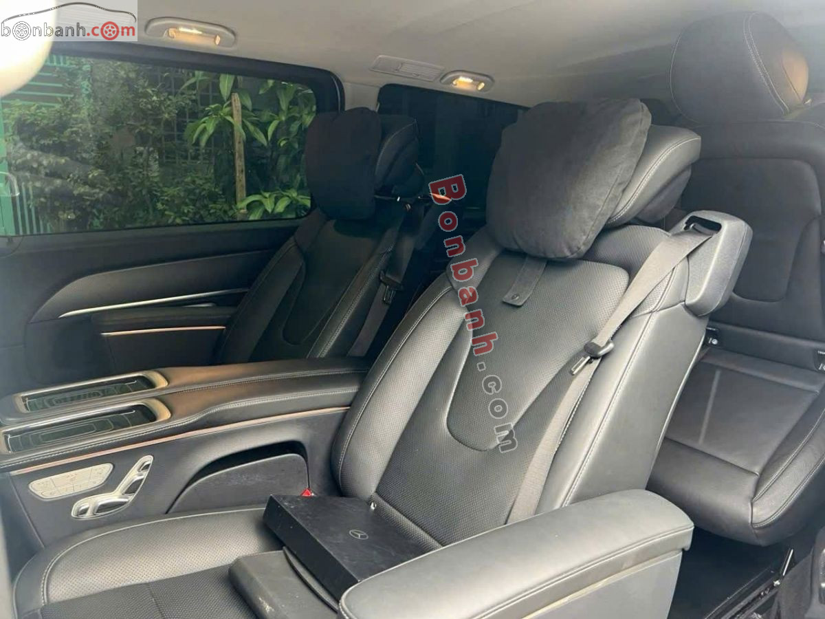 Bán ô tô Mercedes Benz V class V250 AMG - 2023 - xe cũ