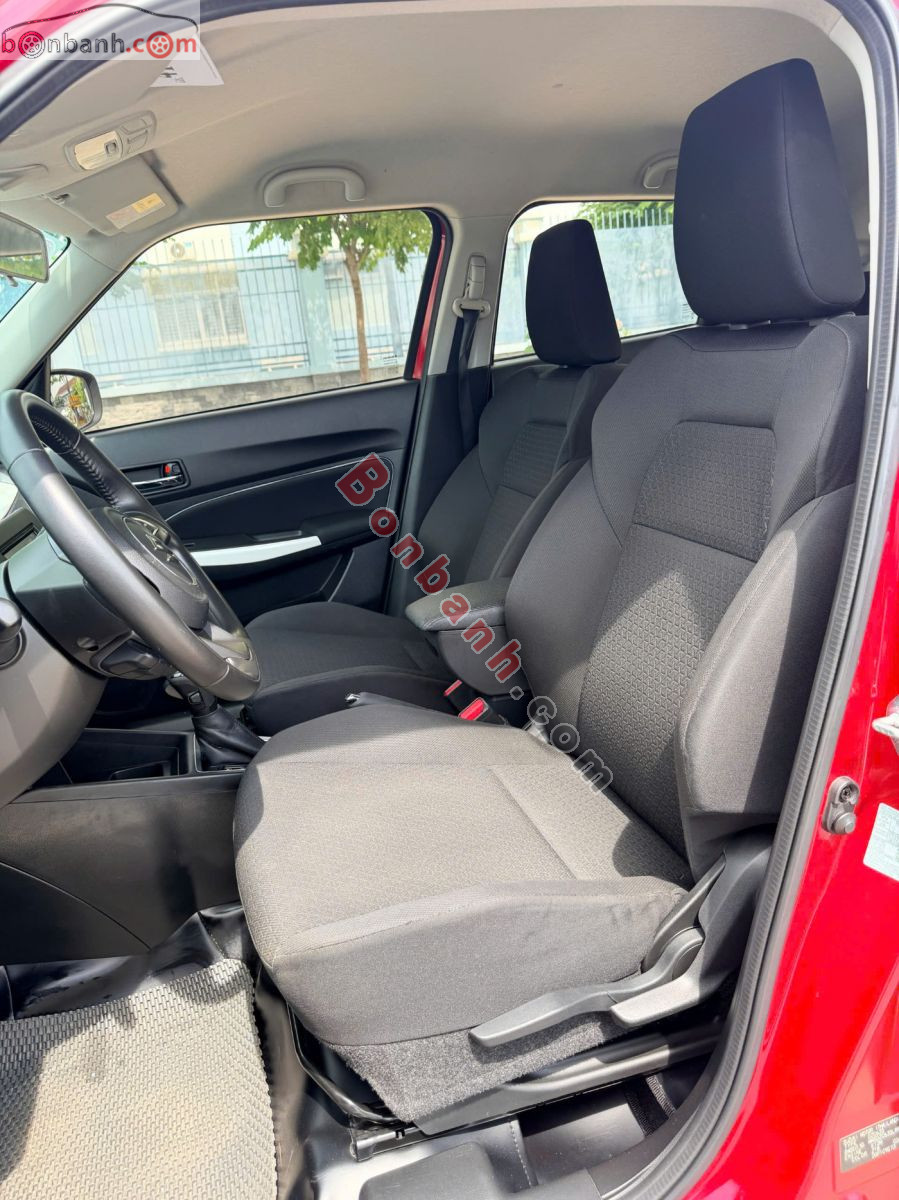 Bán ô tô Suzuki Swift GLX 1.2 AT - 2020 - xe cũ
