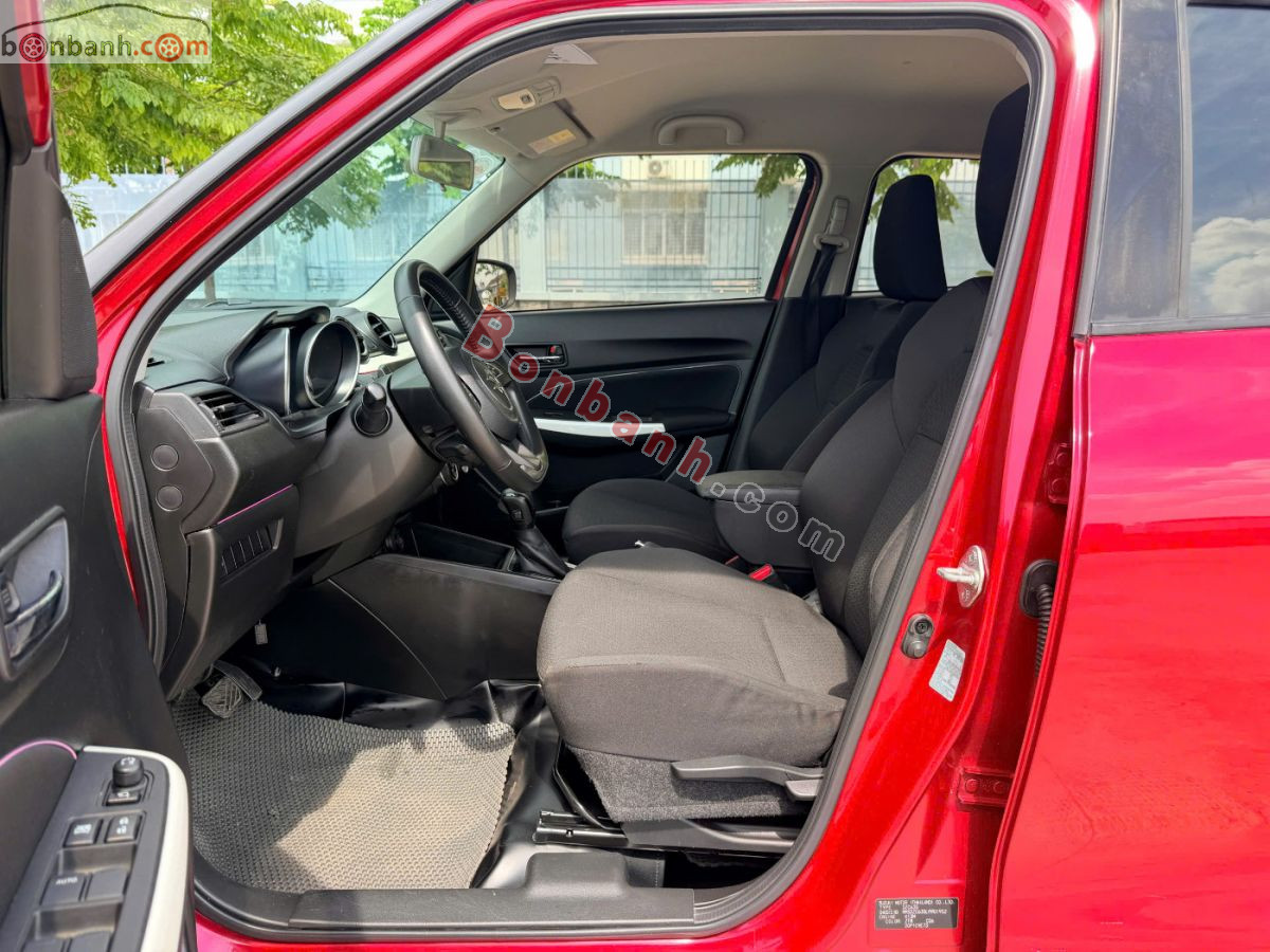 Bán ô tô Suzuki Swift GLX 1.2 AT - 2020 - xe cũ