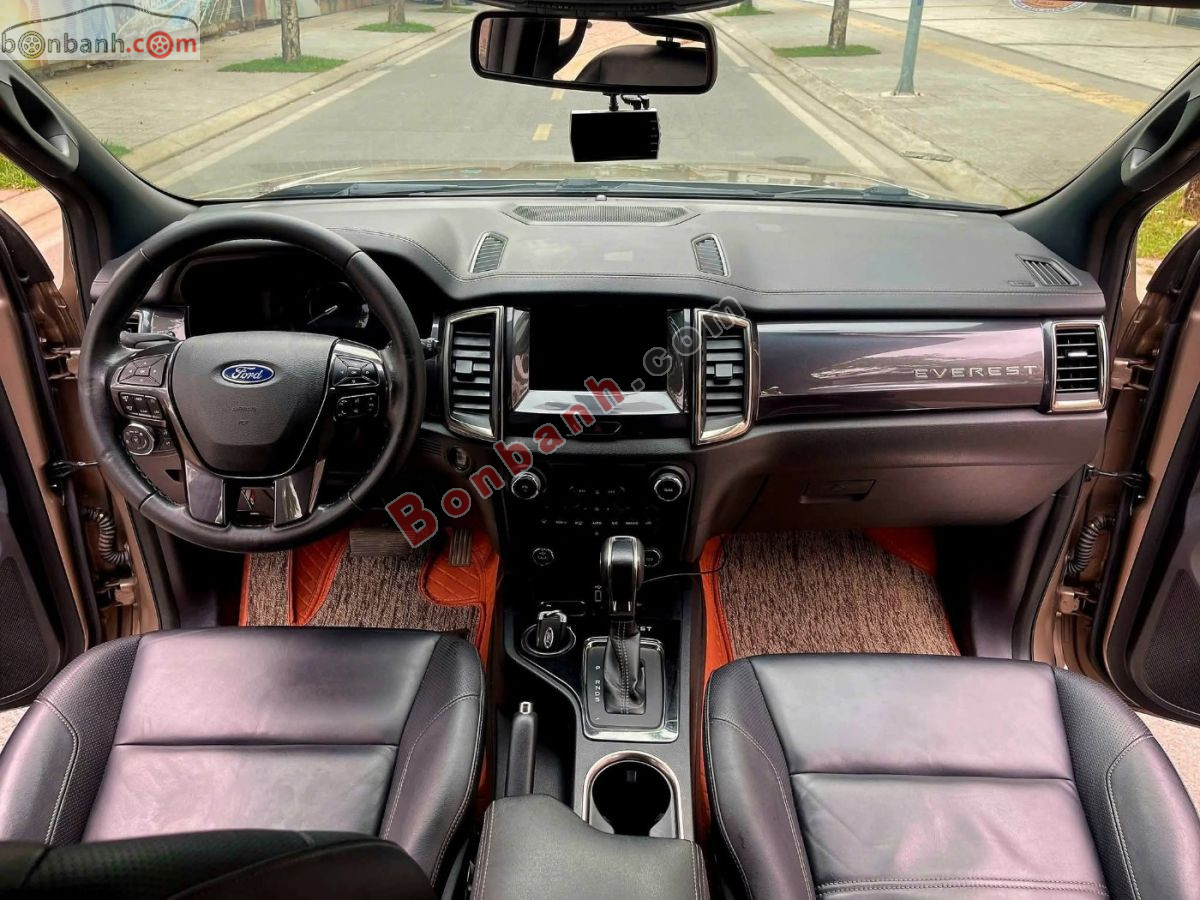 Bán ô tô Ford Everest Titanium 2.0L 4x2 AT - 2020 - xe cũ