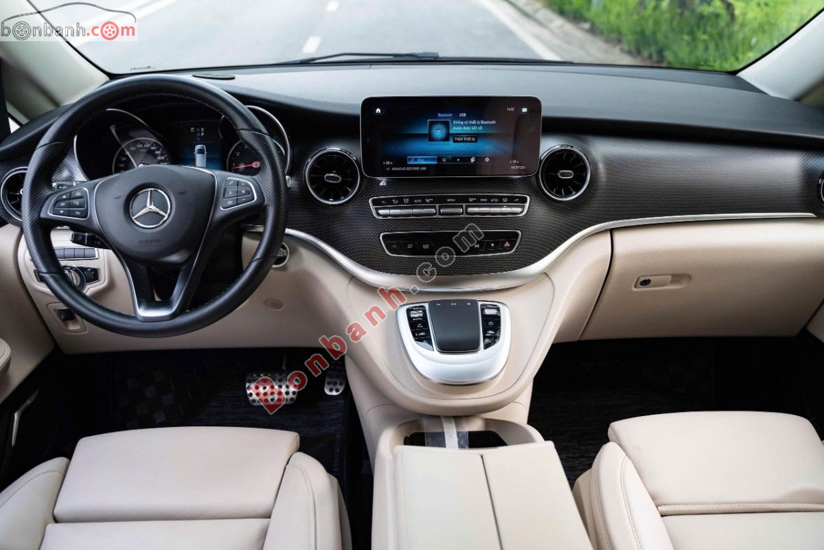 Bán ô tô Mercedes Benz V class V250 AMG - 2023 - xe cũ
