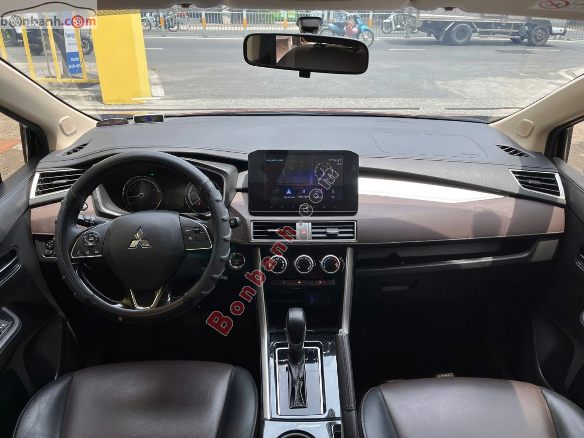 Bán ô tô Mitsubishi Xpander Cross 1.5 AT - 2021 - xe cũ