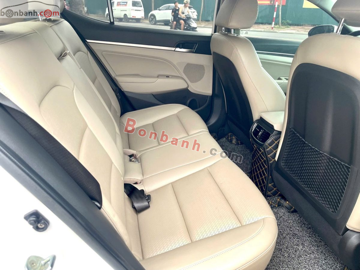 Bán ô tô Hyundai Elantra 2.0 AT - 2021 - xe cũ