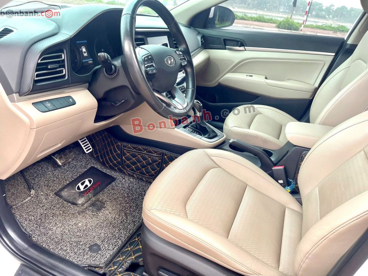 Bán ô tô Hyundai Elantra 2.0 AT - 2021 - xe cũ