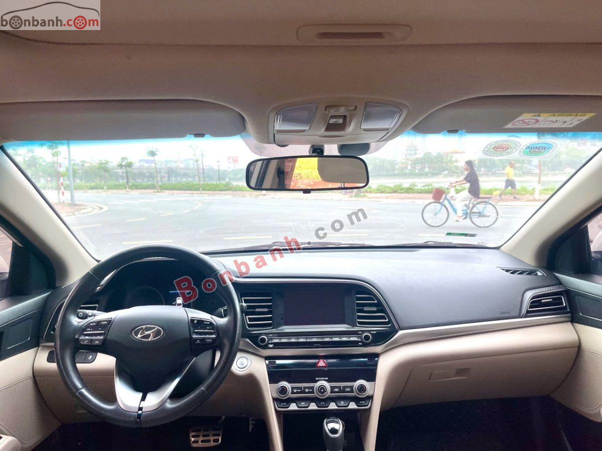 Bán ô tô Hyundai Elantra 2.0 AT - 2021 - xe cũ