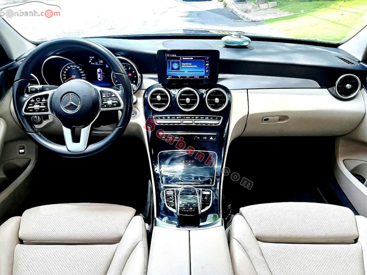 Bán ô tô Mercedes Benz C class C180 - 2021 - xe cũ