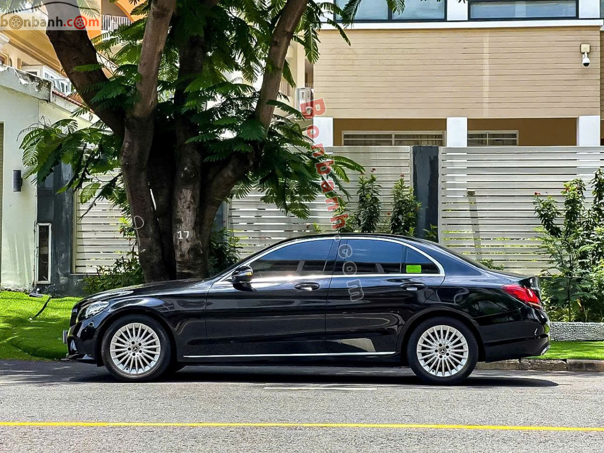 Bán ô tô Mercedes Benz C class C180 - 2021 - xe cũ