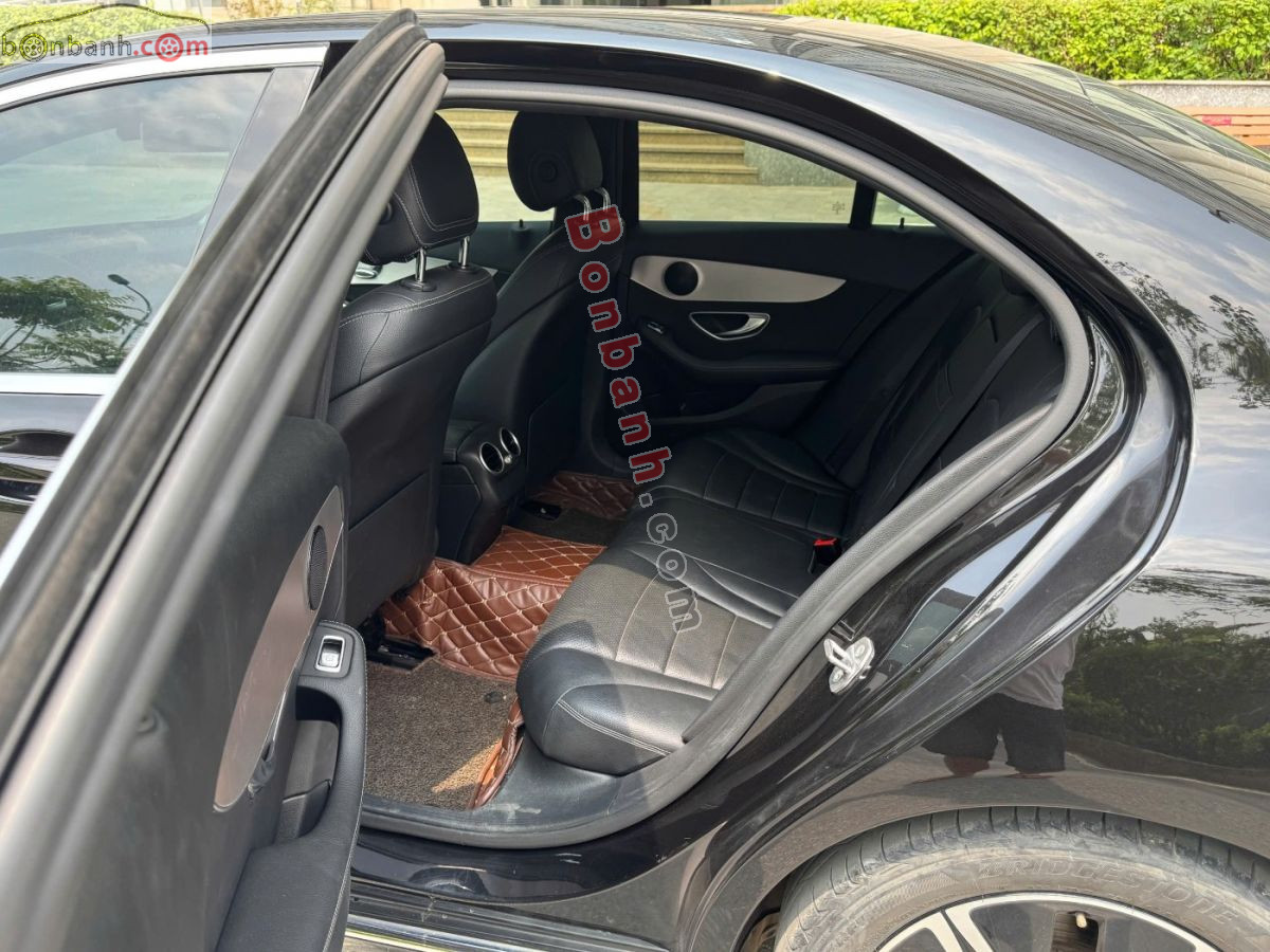 Bán ô tô Mercedes Benz C class C180 - 2020 - xe cũ