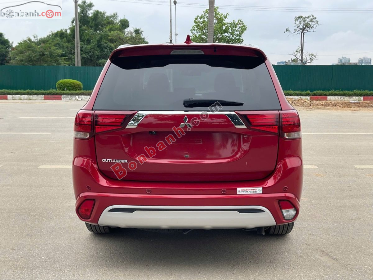 Bán ô tô Mitsubishi Outlander Premium 2.0 CVT - 2022 - xe cũ