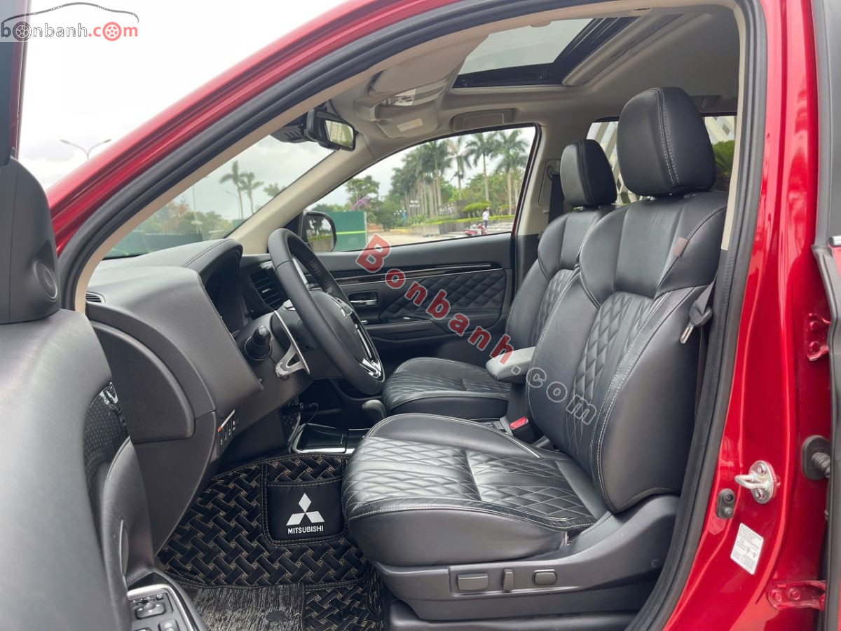 Bán ô tô Mitsubishi Outlander Premium 2.0 CVT - 2022 - xe cũ