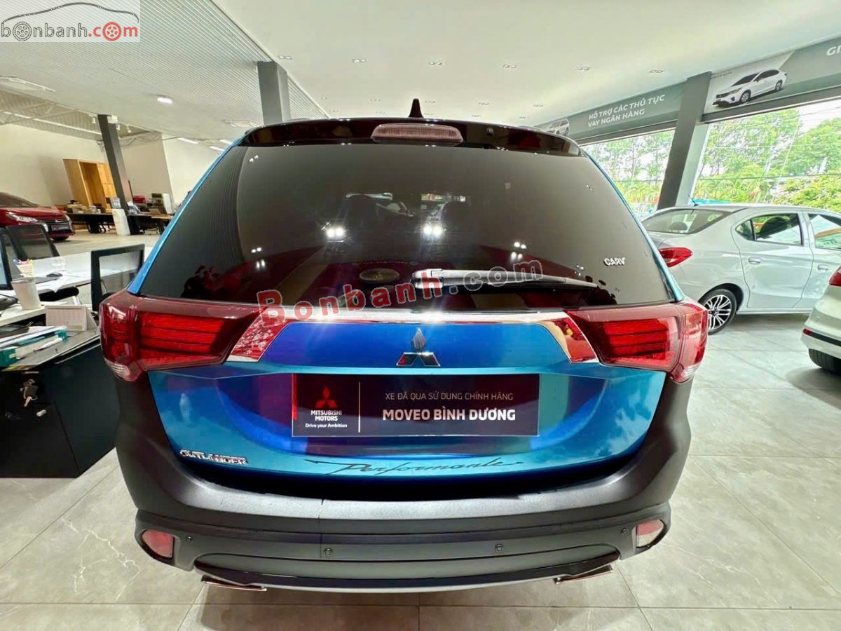 Bán ô tô Mitsubishi Outlander 2.0 CVT Premium - 2018 - xe cũ