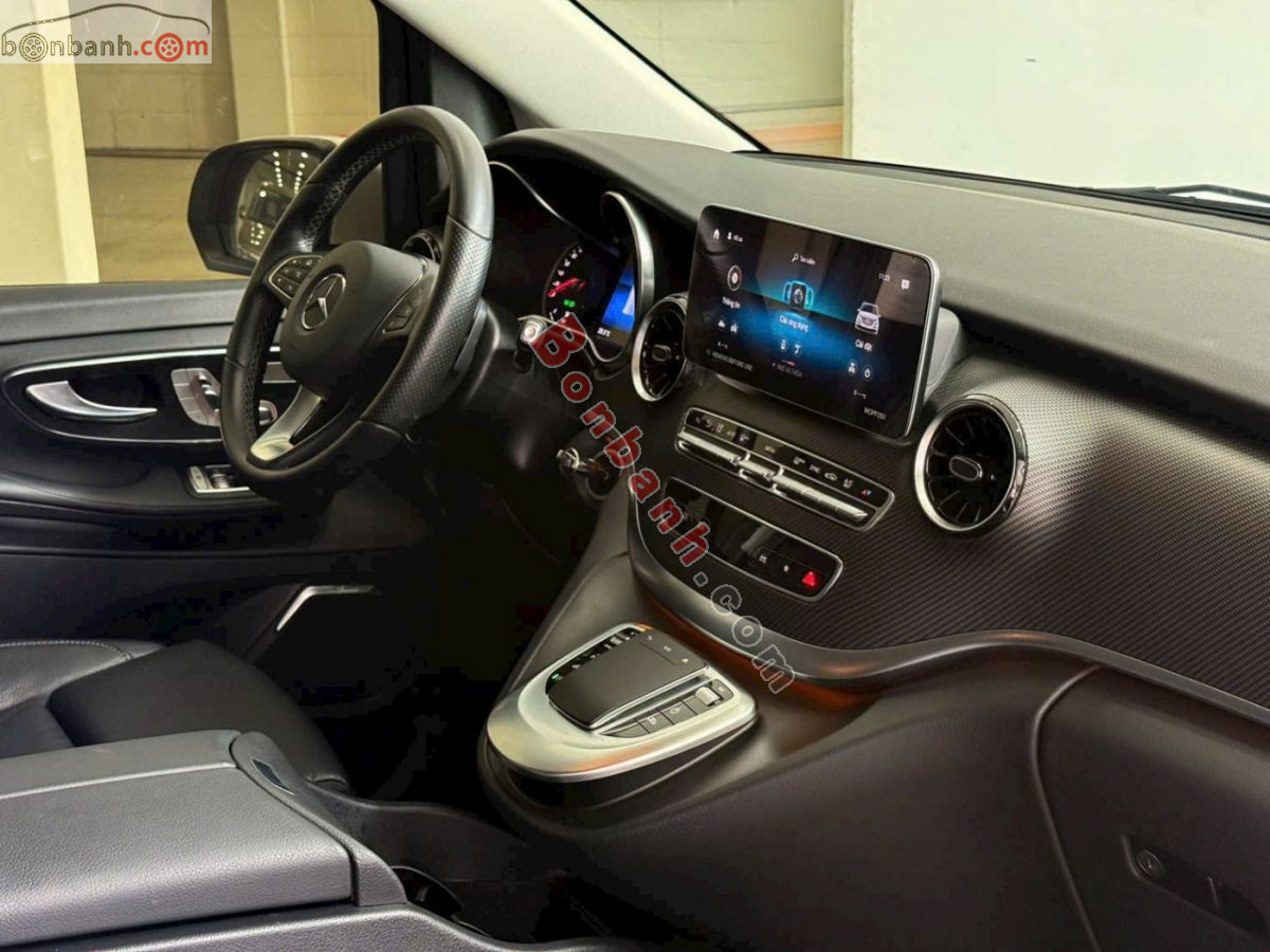Bán ô tô Mercedes Benz V class V250 AMG - 2023 - xe cũ