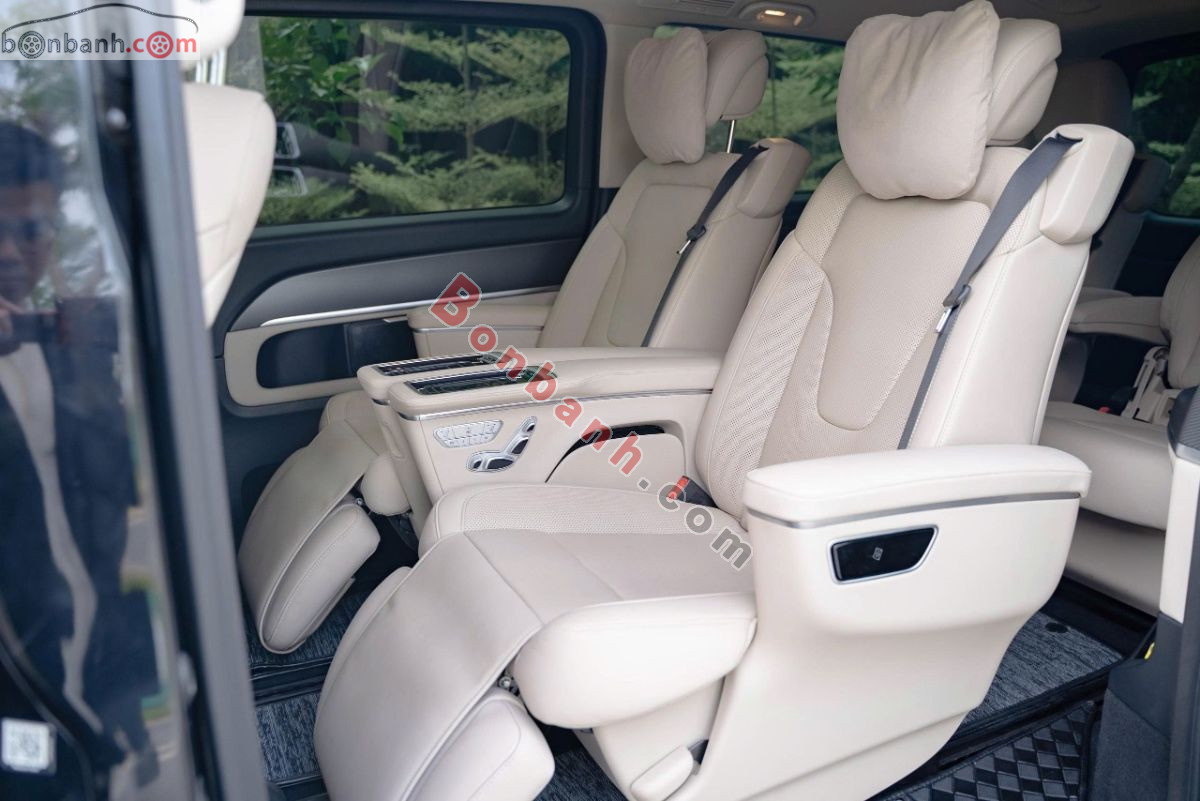 Bán ô tô Mercedes Benz V class V250 AMG - 2023 - xe cũ