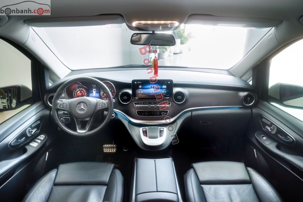 Bán ô tô Mercedes Benz V class V250 AMG - 2023 - xe cũ