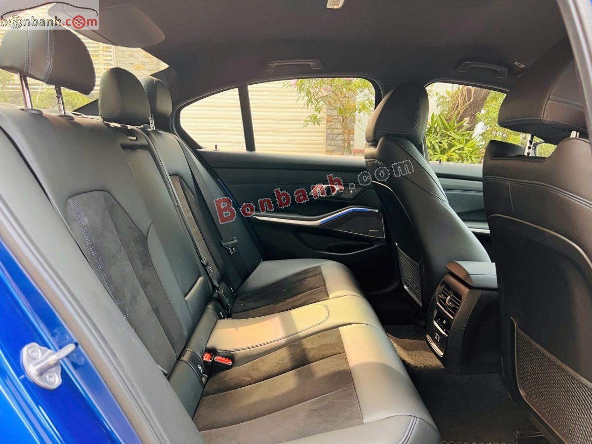 Bán ô tô BMW 3 Series 320i M Sport - 2022 - xe cũ