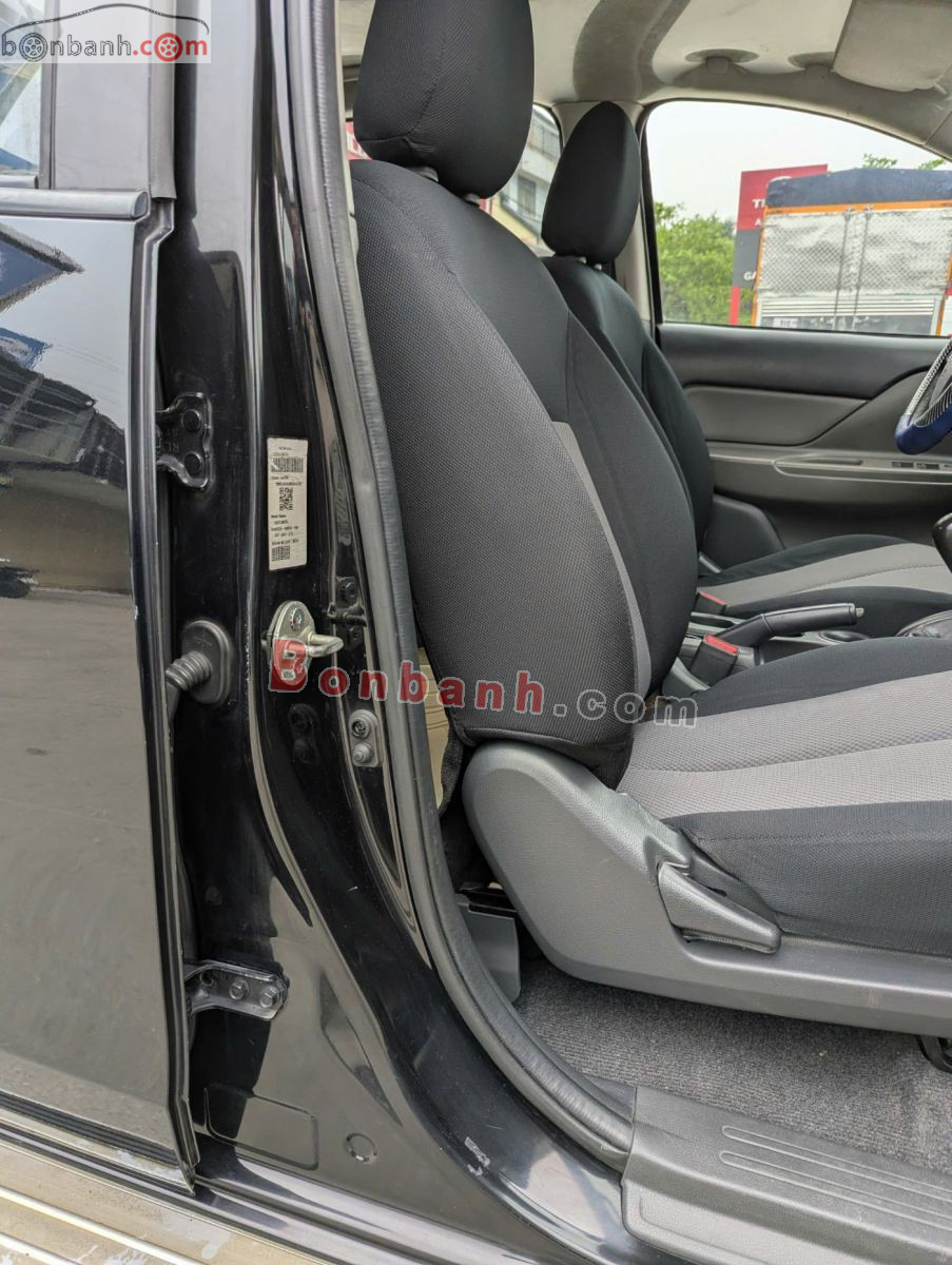 Bán ô tô Mitsubishi Triton 4x2 MT - 2018 - xe cũ