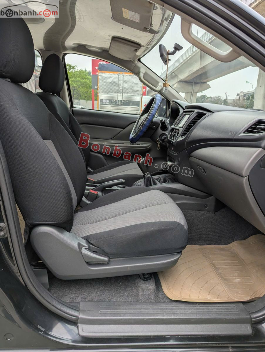 Bán ô tô Mitsubishi Triton 4x2 MT - 2018 - xe cũ