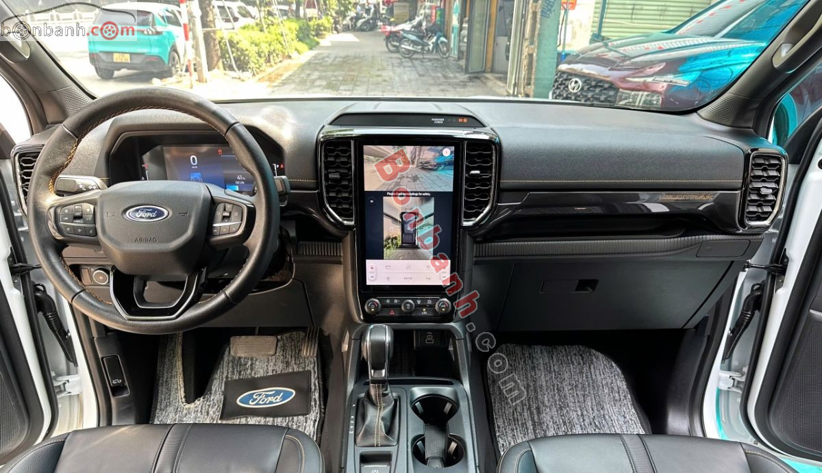 Bán ô tô Ford Ranger Wildtrak 2.0L 4x4 AT - 2024 - xe cũ