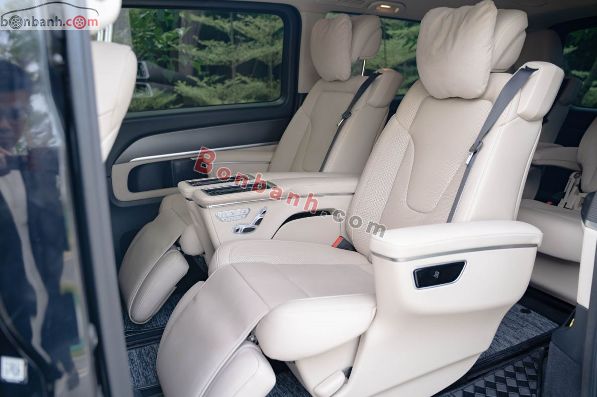 Bán ô tô Mercedes Benz V class V250 AMG - 2023 - xe cũ