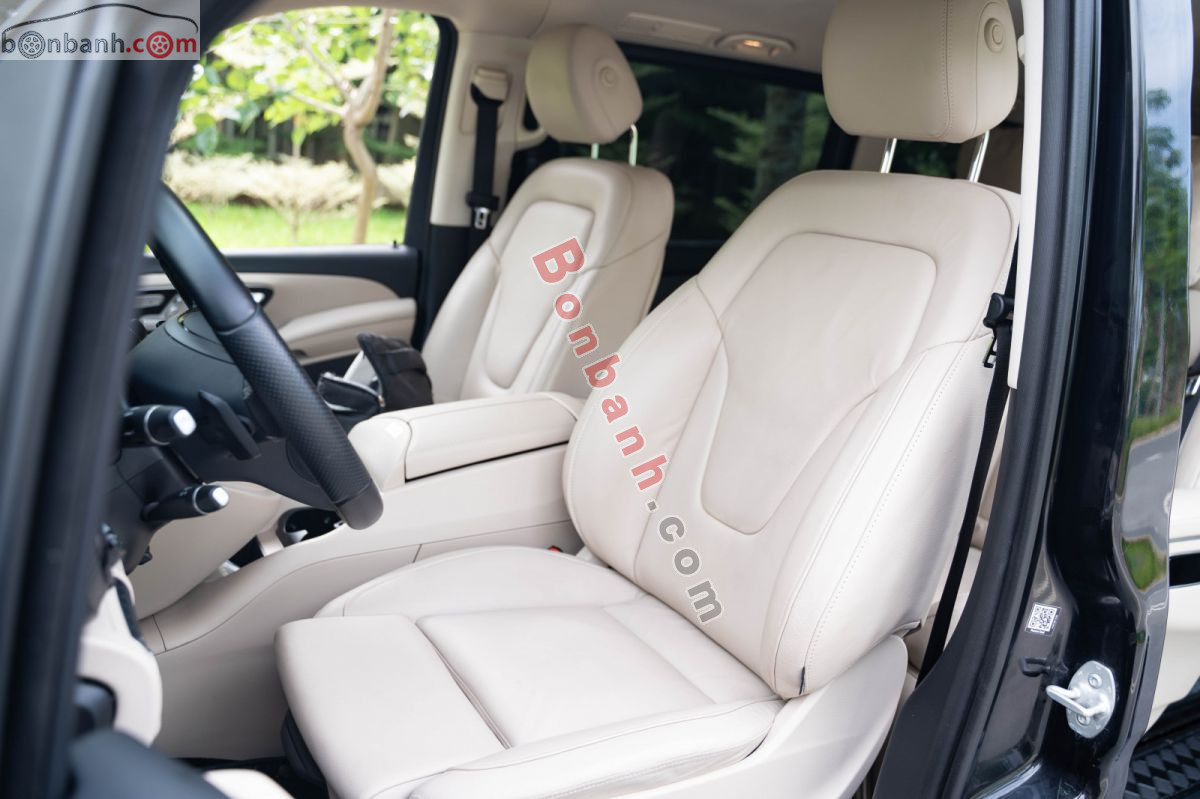 Bán ô tô Mercedes Benz V class V250 AMG - 2023 - xe cũ