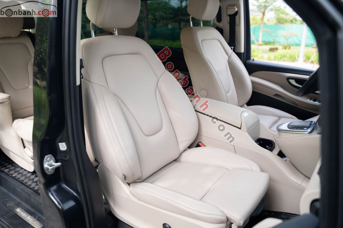 Bán ô tô Mercedes Benz V class V250 AMG - 2023 - xe cũ