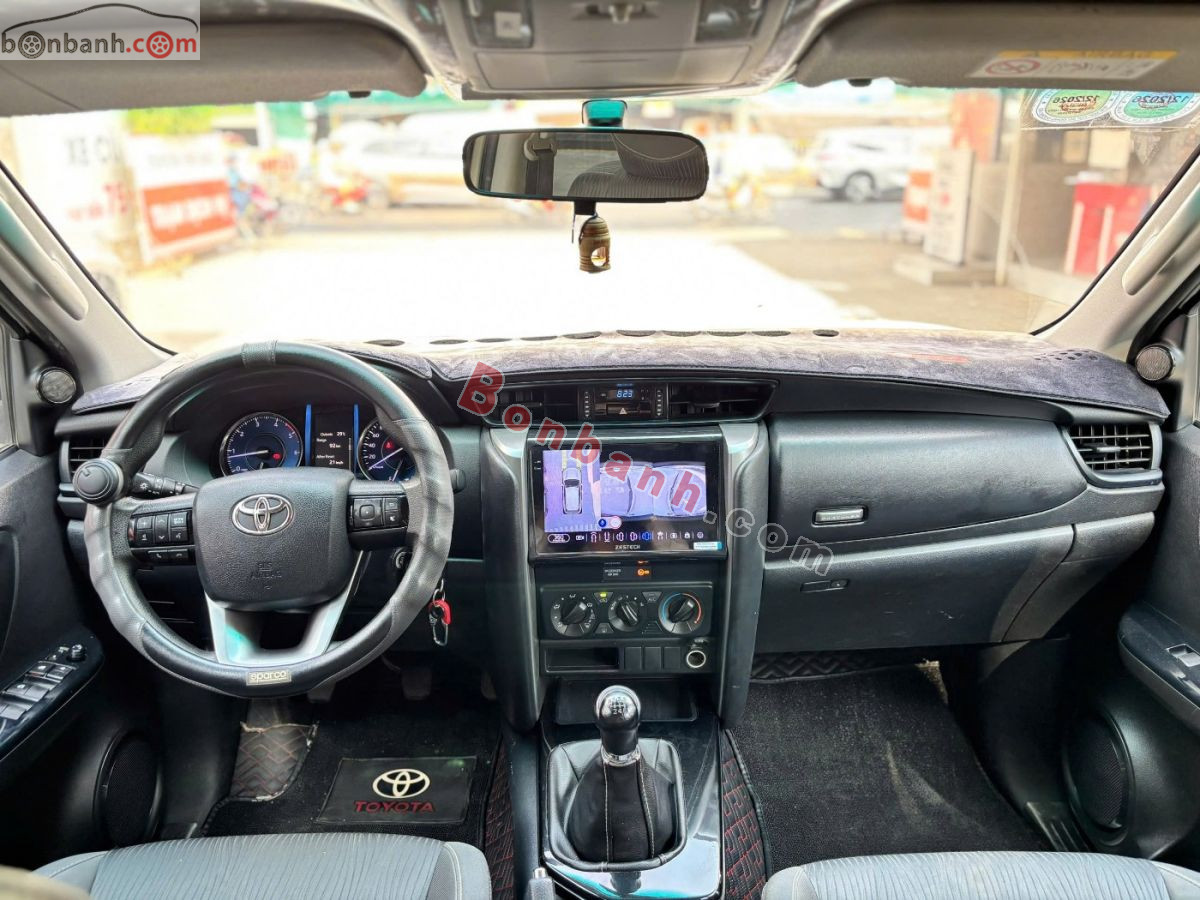Bán ô tô Toyota Fortuner 2.4L 4x2 MT - 2022 - xe cũ