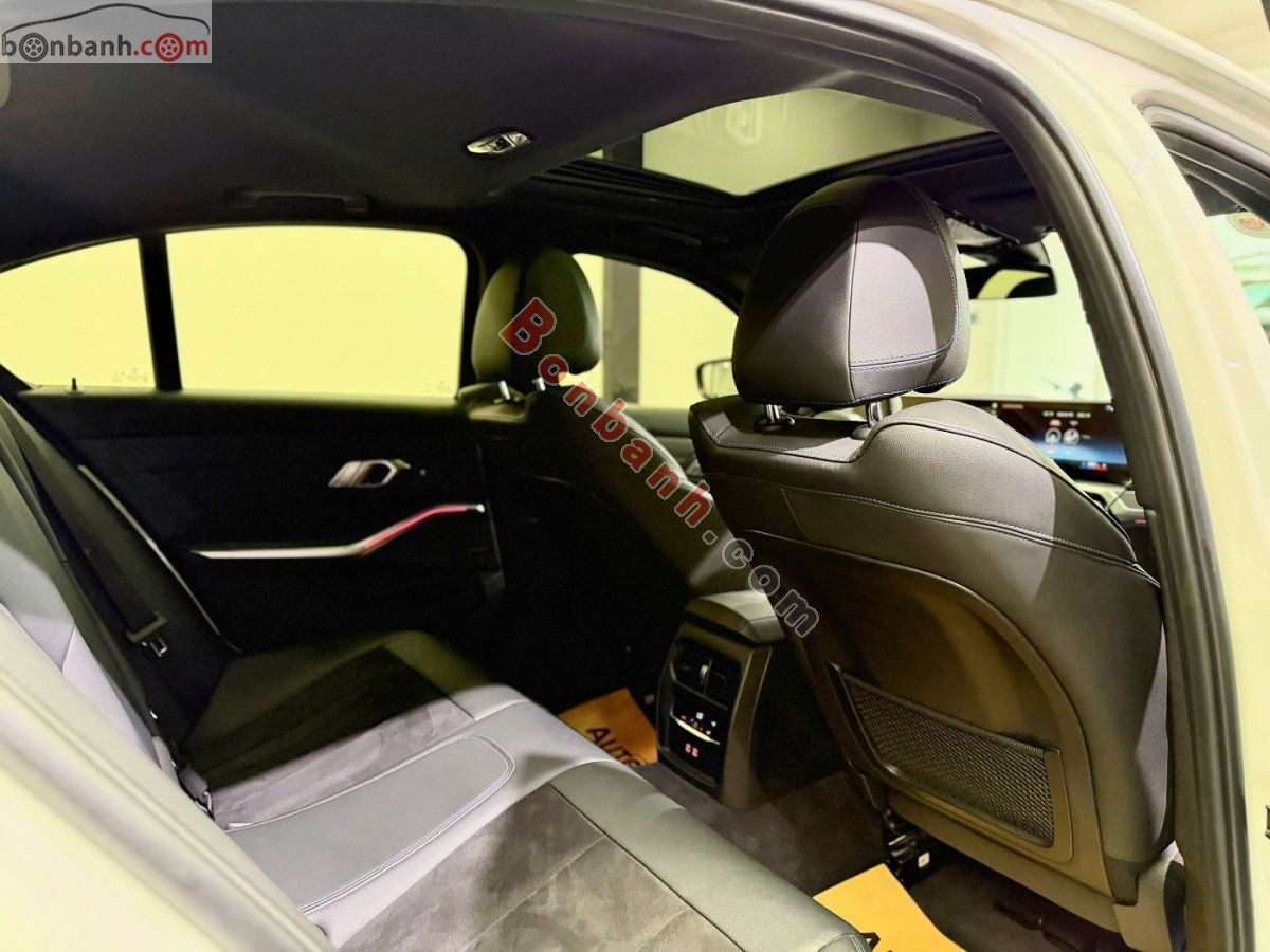 Bán ô tô BMW 3 Series 330i M Sport - 2023 - xe cũ