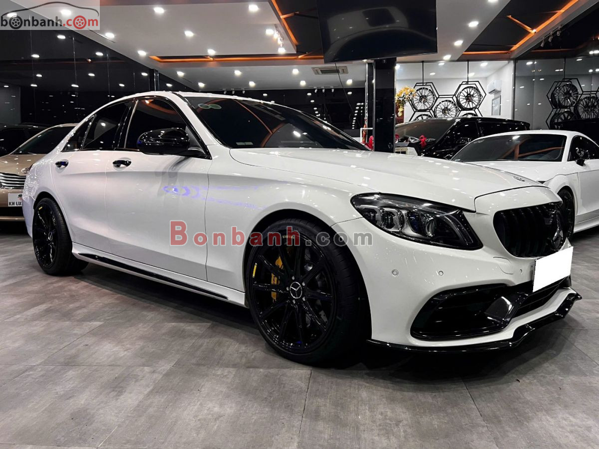 Bán ô tô Mercedes Benz C class C300 AMG - 2019 - xe cũ
