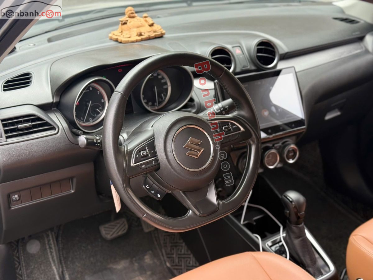 Bán ô tô Suzuki Swift GLX 1.2 AT - 2022 - xe cũ