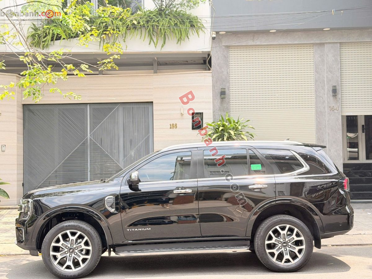 Bán ô tô Ford Everest Titanium Plus 2.0L 4x4 AT - 2024 - xe cũ