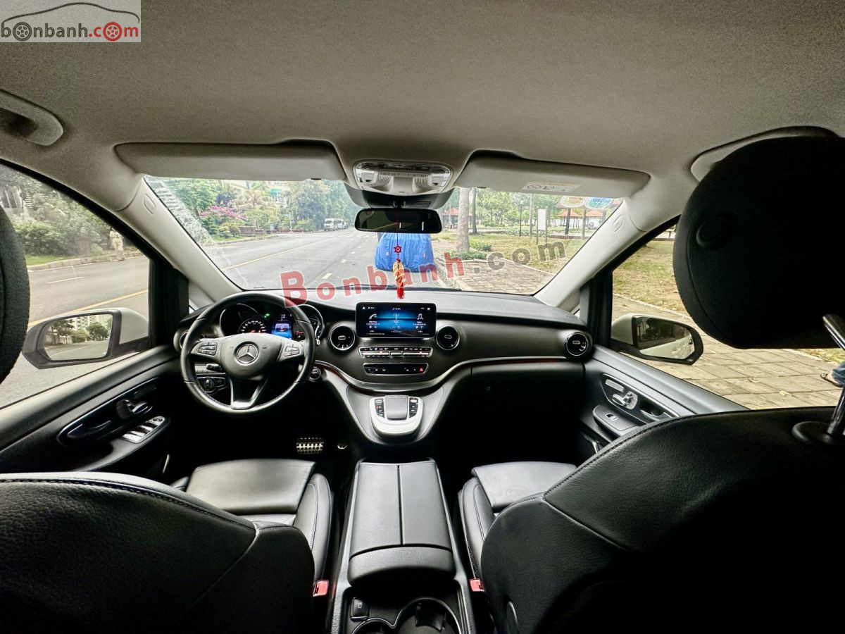 Bán ô tô Mercedes Benz V class V250 AMG - 2023 - xe cũ