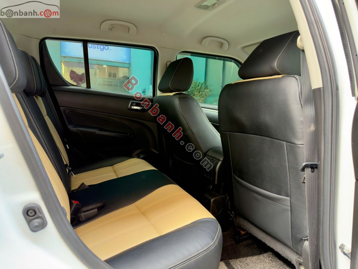 Bán ô tô Suzuki Swift 1.4 AT - 2013 - xe cũ