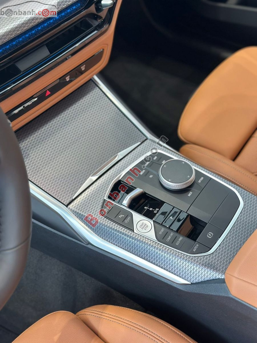 Bán ô tô BMW 3 Series 320i Sport Line - 2025 - xe mới