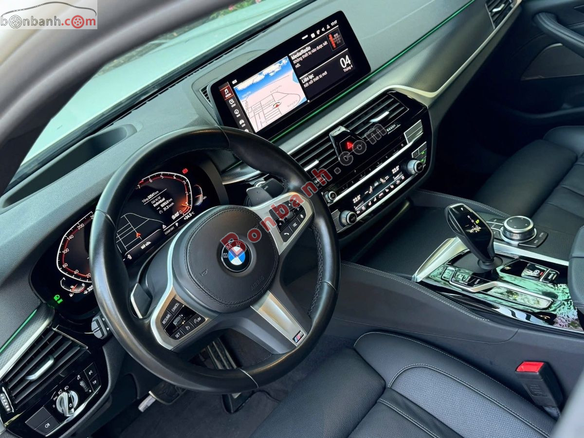 Bán ô tô BMW 5 Series 520i - 2026 - xe mới