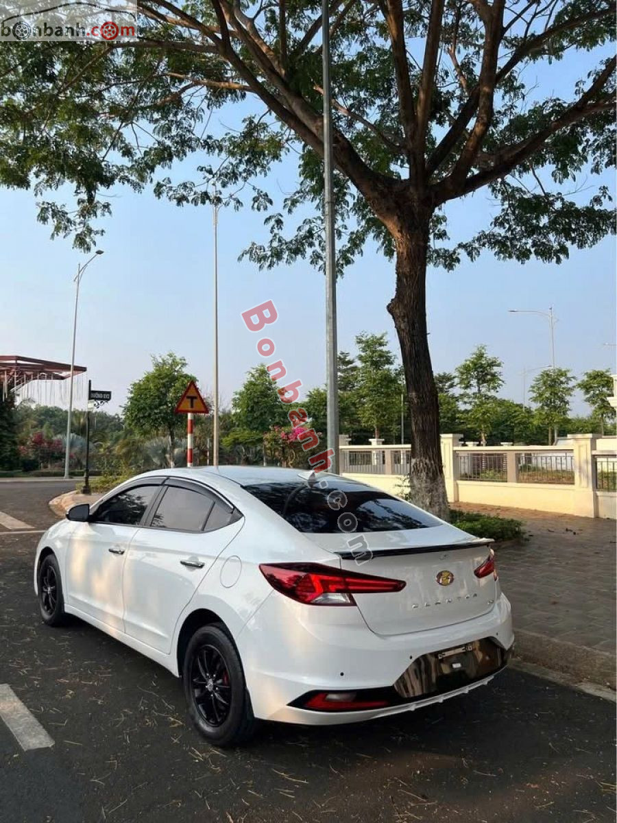 Bán ô tô Hyundai Elantra 1.6 MT - 2019 - xe cũ