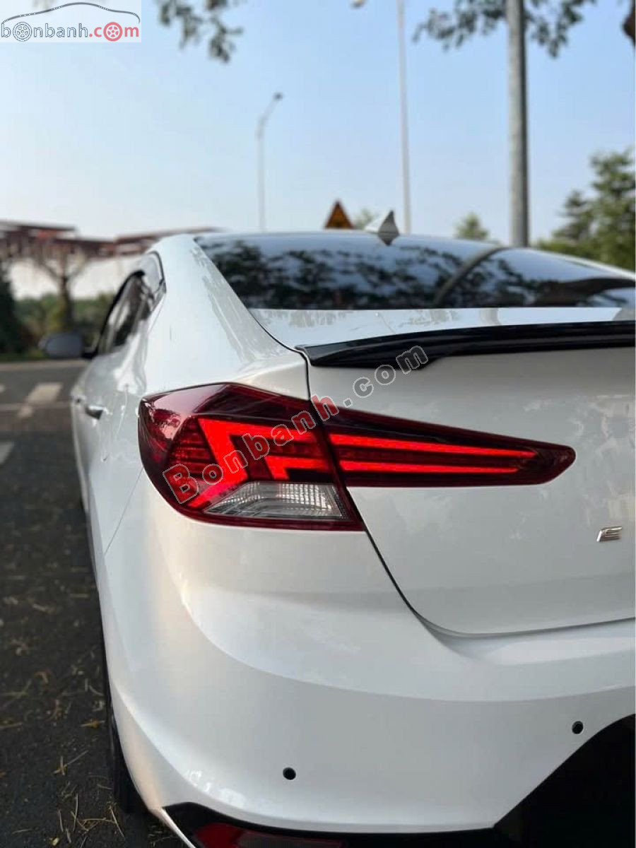 Bán ô tô Hyundai Elantra 1.6 MT - 2019 - xe cũ