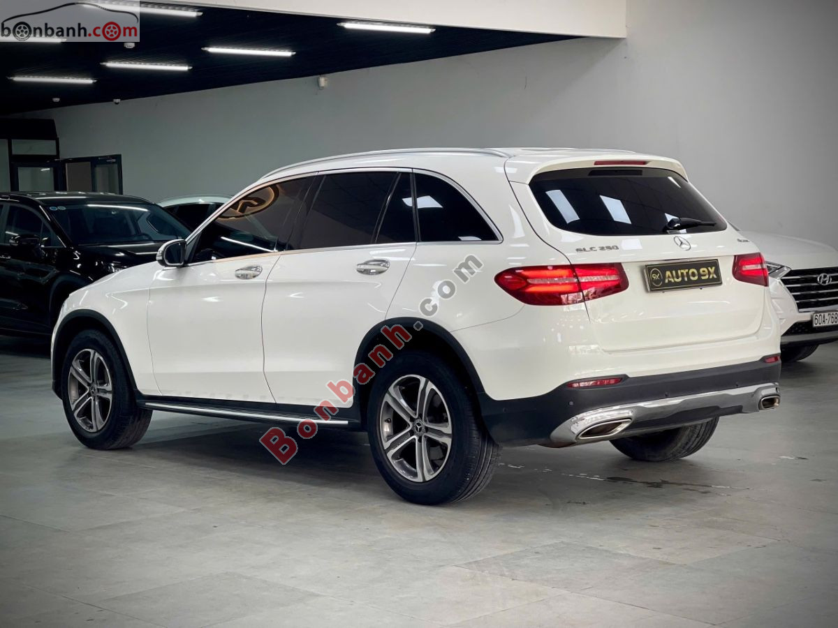 Bán ô tô Mercedes Benz GLC 250 4Matic - 2017 - xe cũ