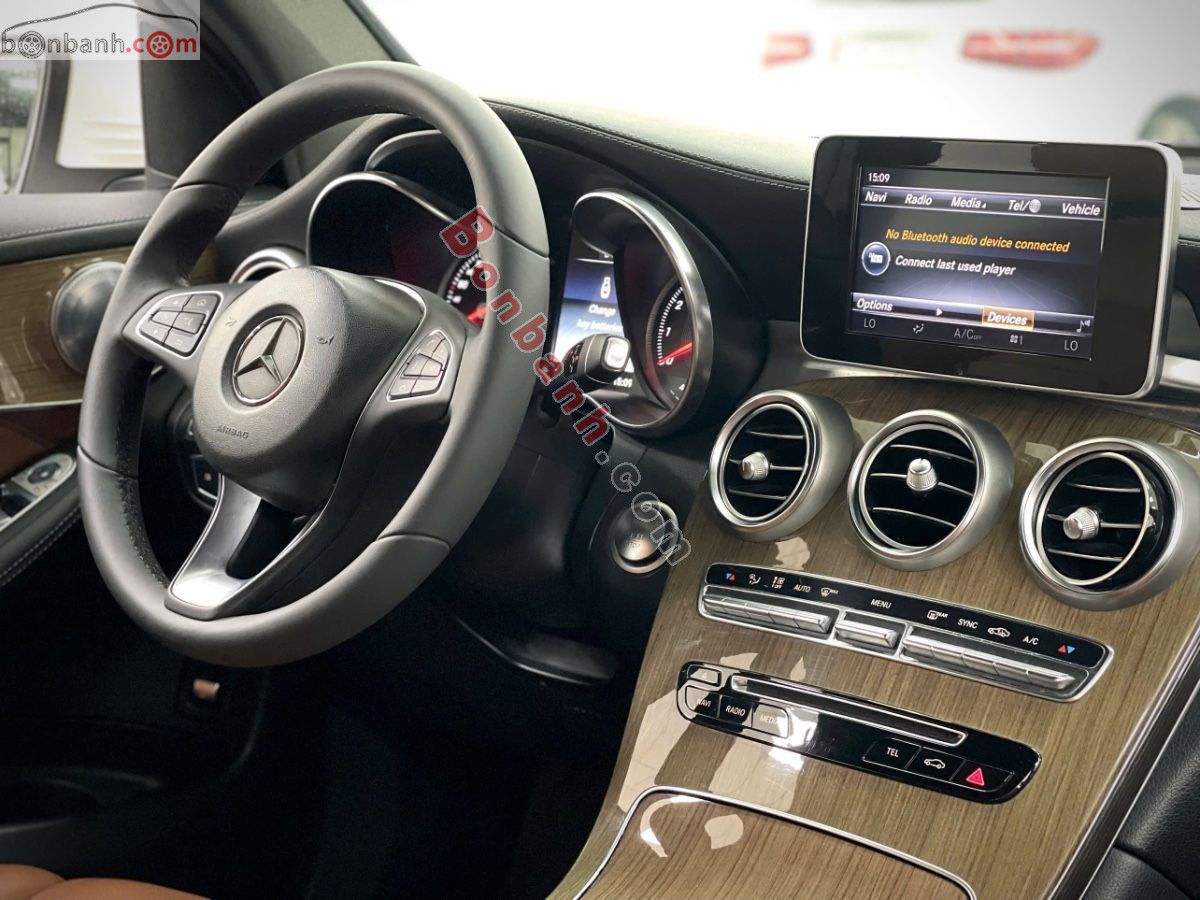 Bán ô tô Mercedes Benz GLC 250 4Matic - 2017 - xe cũ