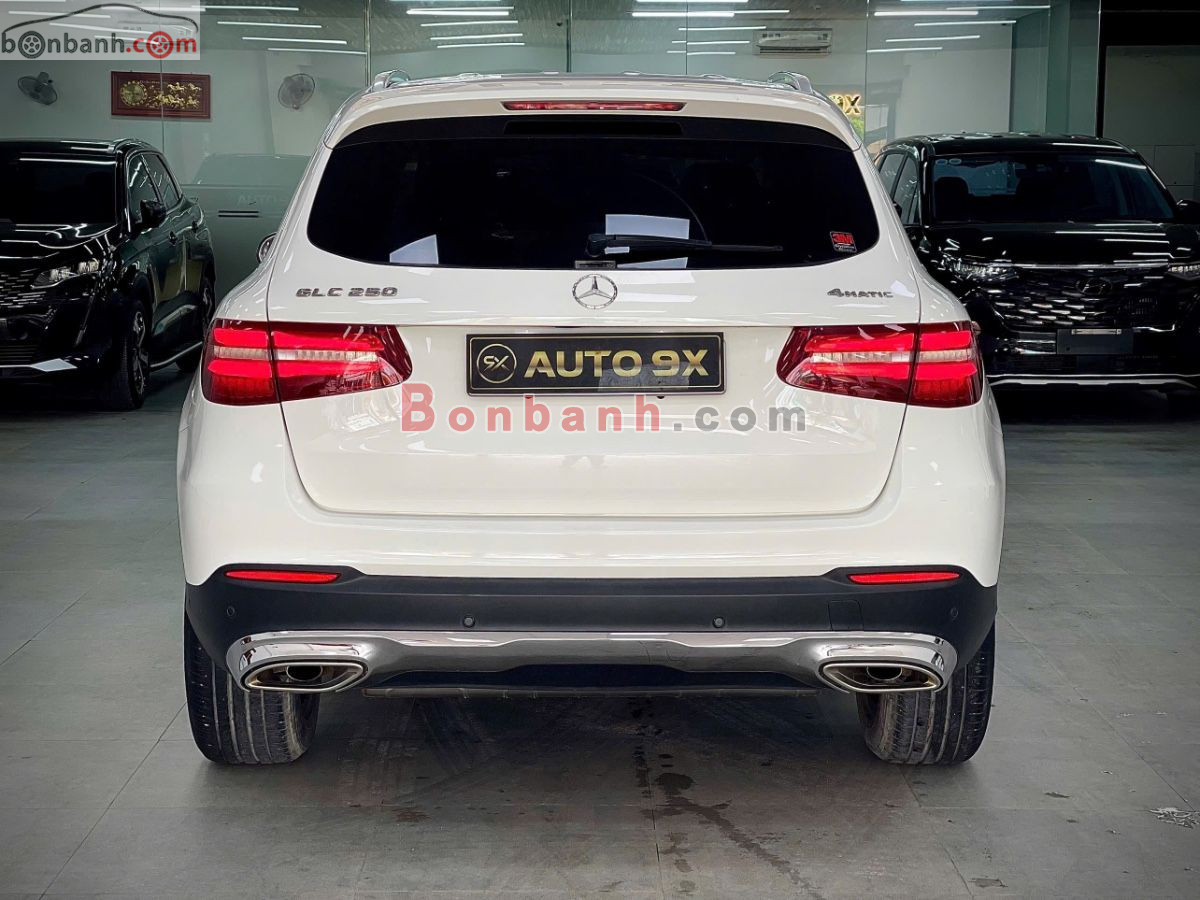 Bán ô tô Mercedes Benz GLC 250 4Matic - 2017 - xe cũ